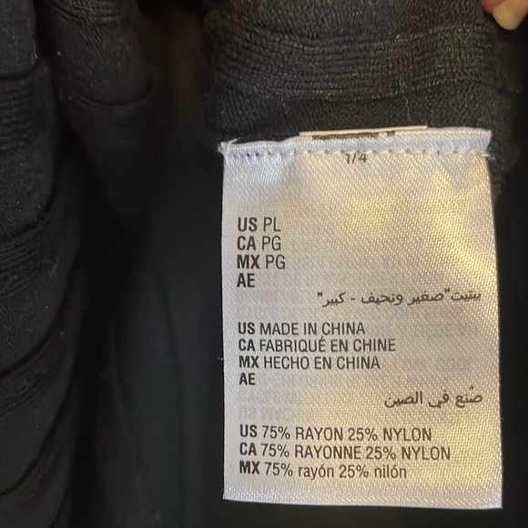 INC ZIPPER DETAIL RIBBED BLACK SWEATER - Picture 7 of 7